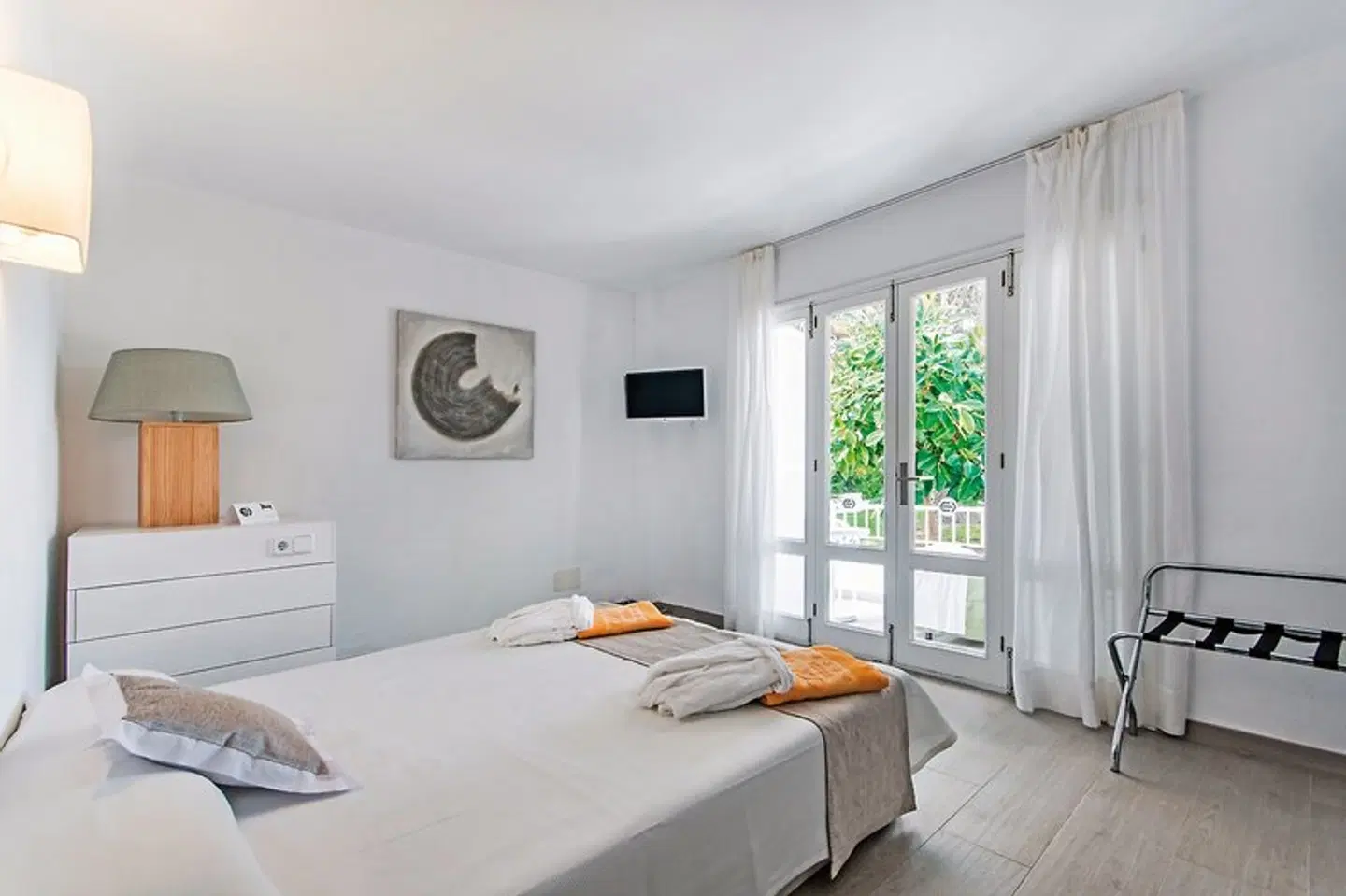Exagon Park ROOM_EXAMPLE