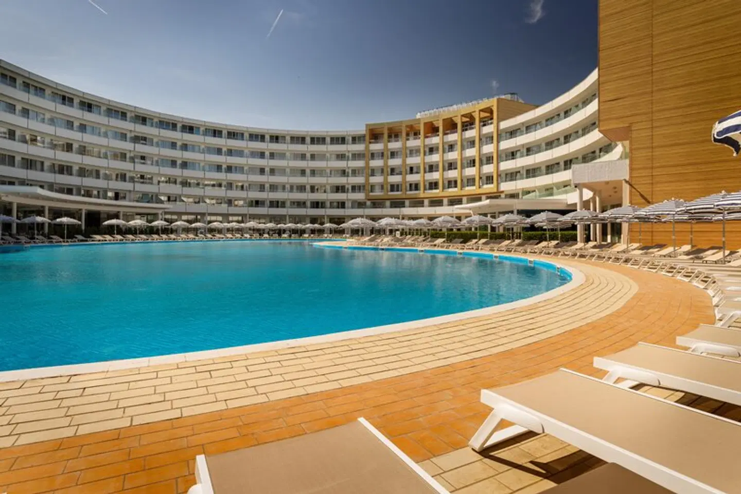 AluaSoul Sunny Beach OUTDOOR_POOL