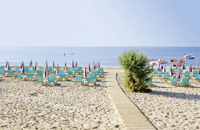 Astir Beach Strand