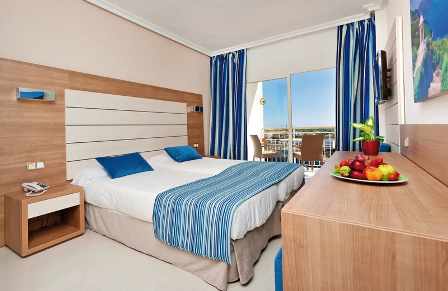 Globales America ROOM_EXAMPLE