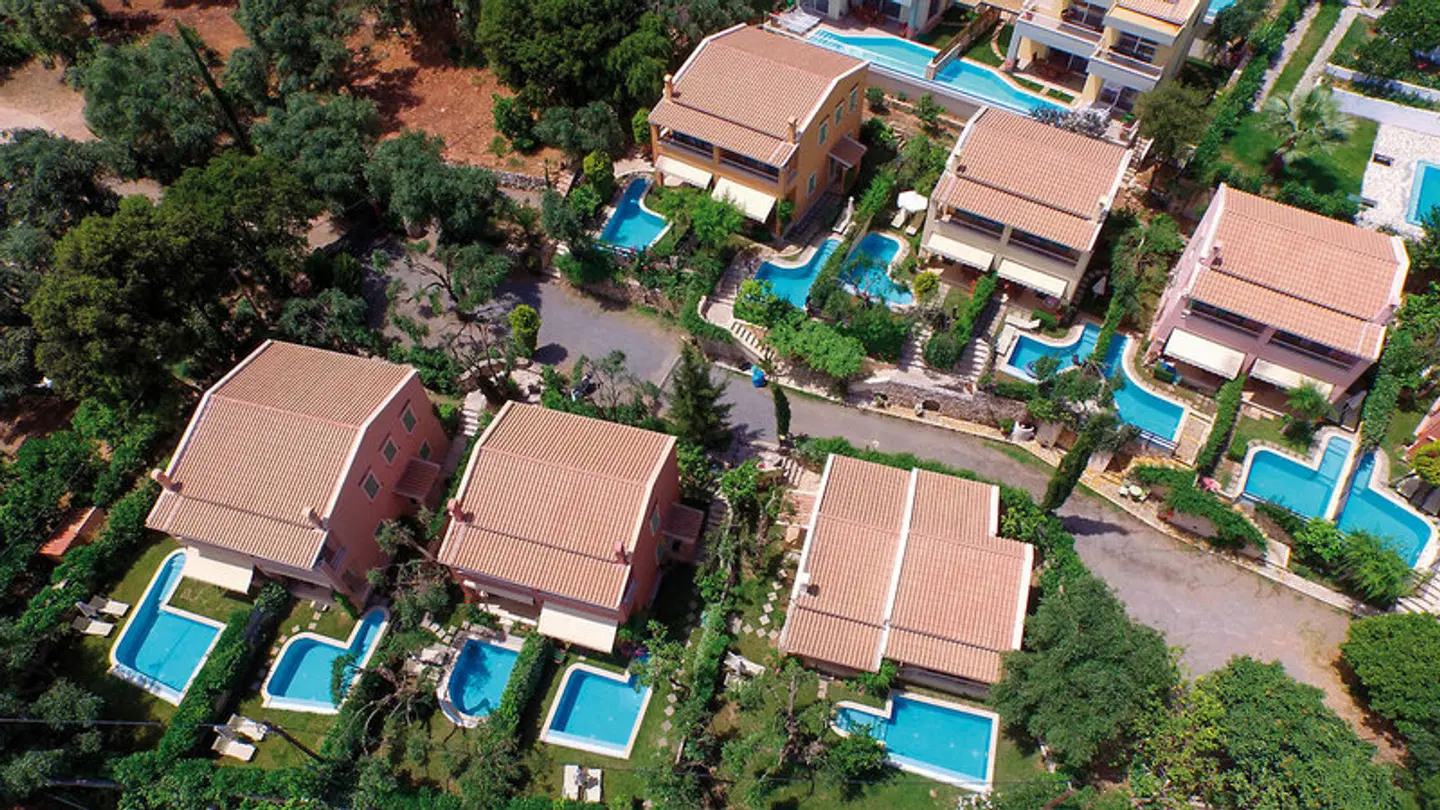La Riviera Barbati Seaside Luxurious Apartments & Villas EXTERIOR