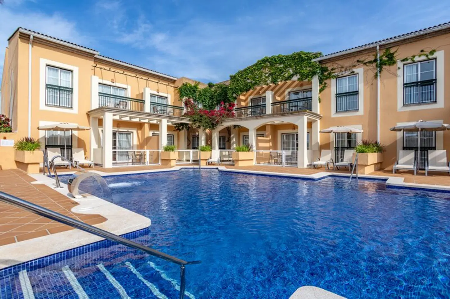 Zafiro Menorca OUTDOOR_POOL