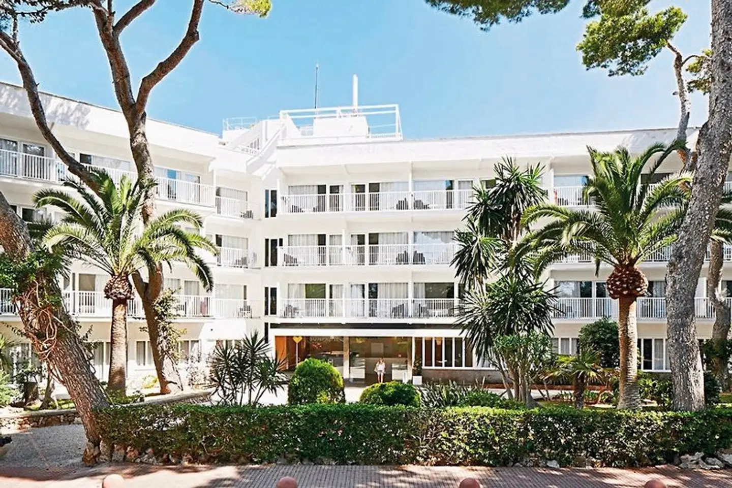 Globales Cala Blanca EXTERIOR