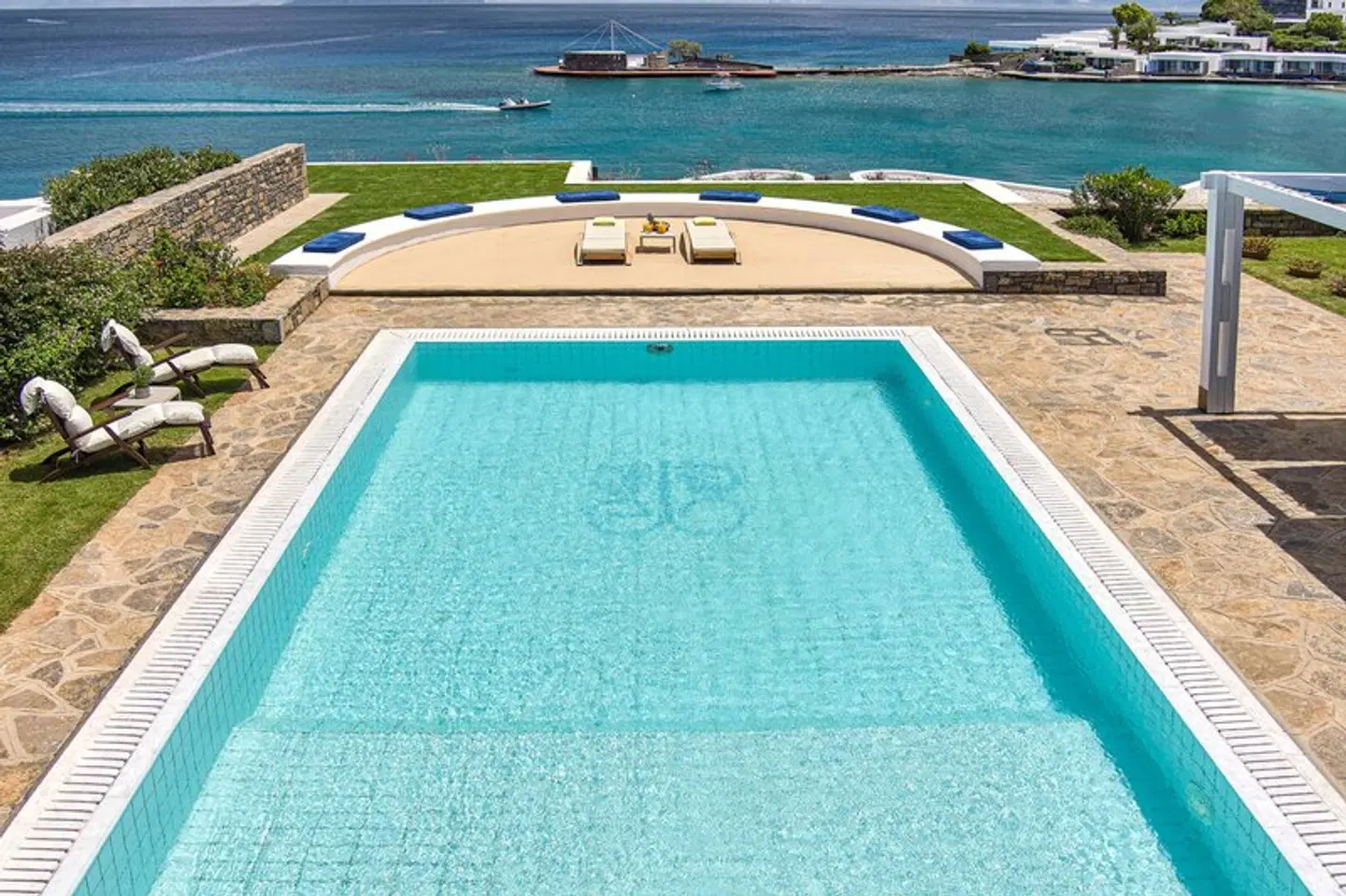 Elounda Beach Hotel & Villas OUTDOOR_POOL