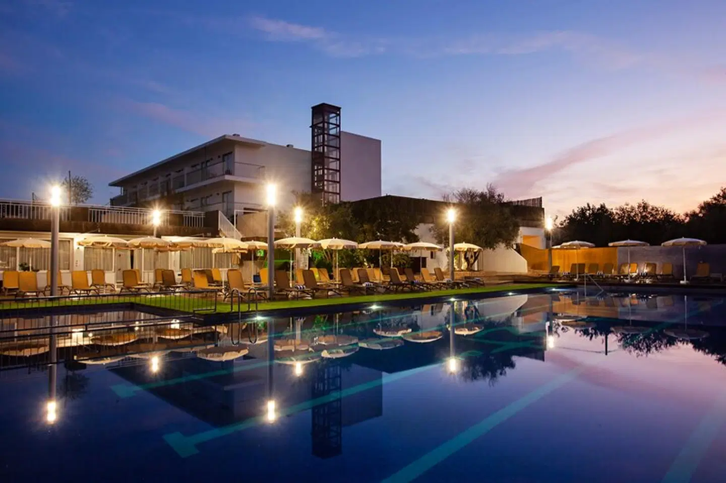 Puchet OUTDOOR_POOL