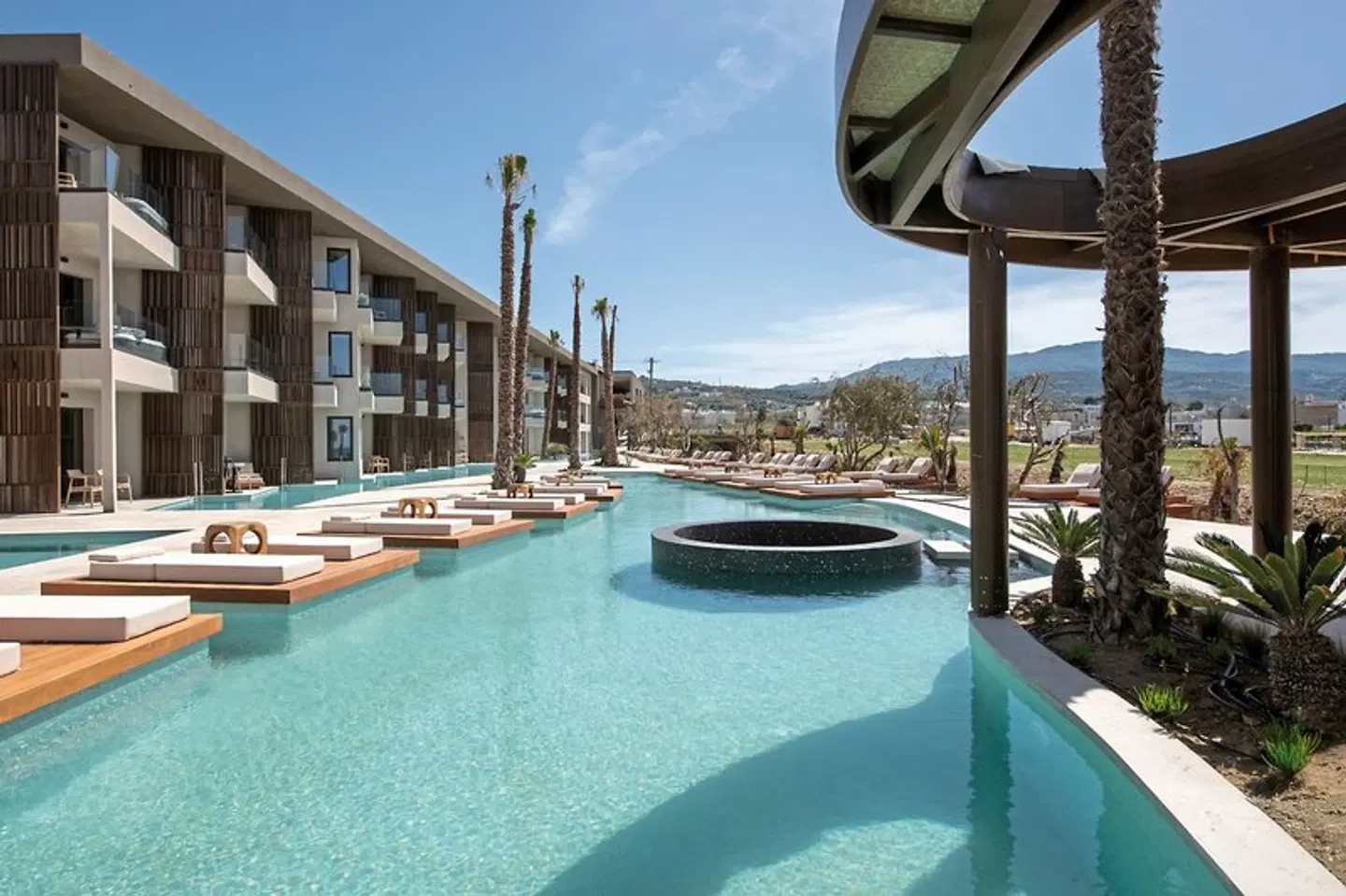Nalu Resort & Spa OUTDOOR_POOL