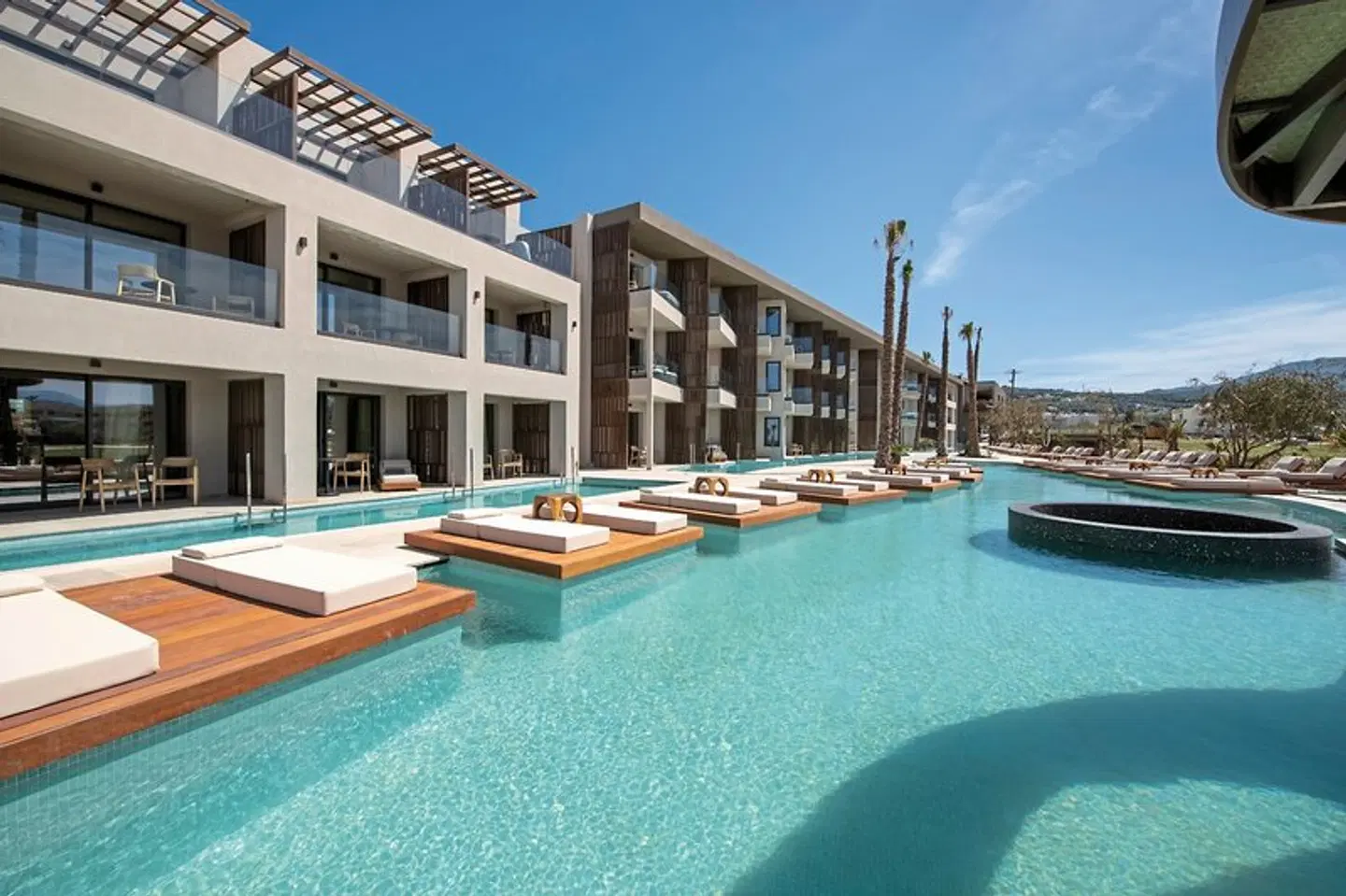 Nalu Resort & Spa OUTDOOR_POOL