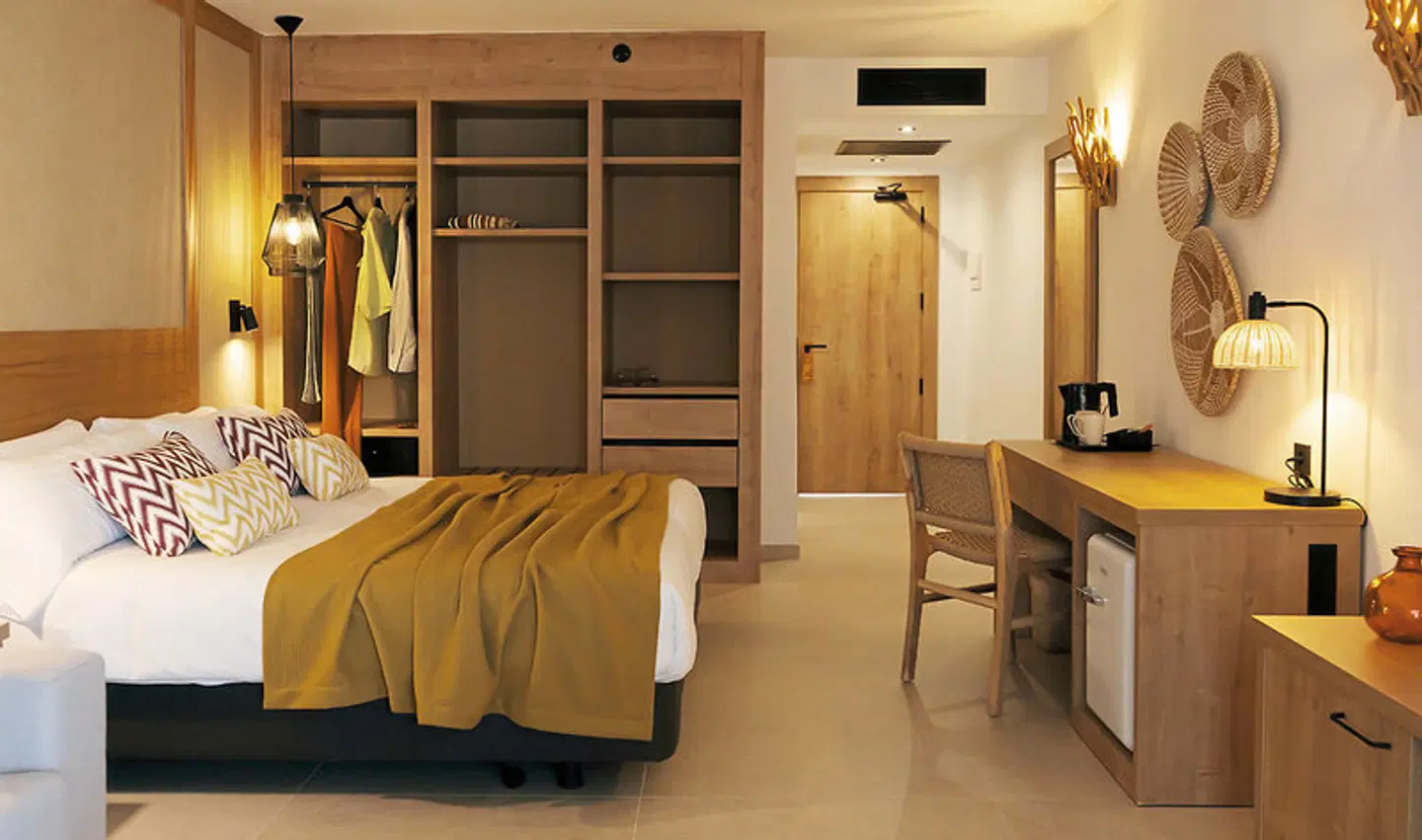 Caramelo Marina Cala'n Bosch ROOM_EXAMPLE