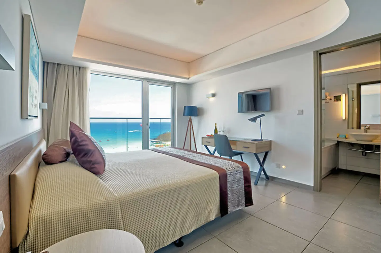 Vassos Nissi Plage Hotel ROOM_EXAMPLE