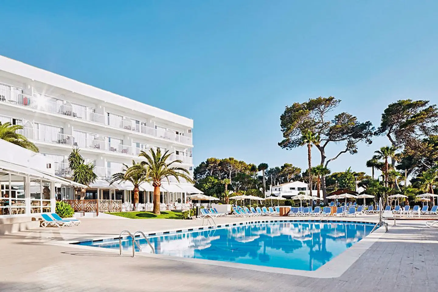 Globales Cala Blanca OUTDOOR_POOL