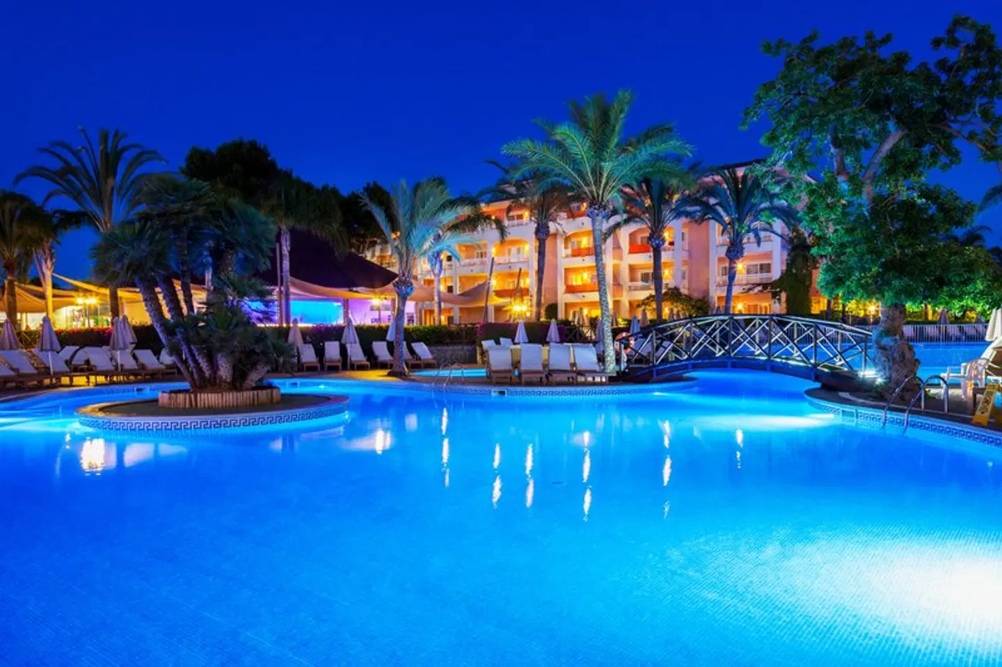 VIVA Blue & Spa OUTDOOR_POOL