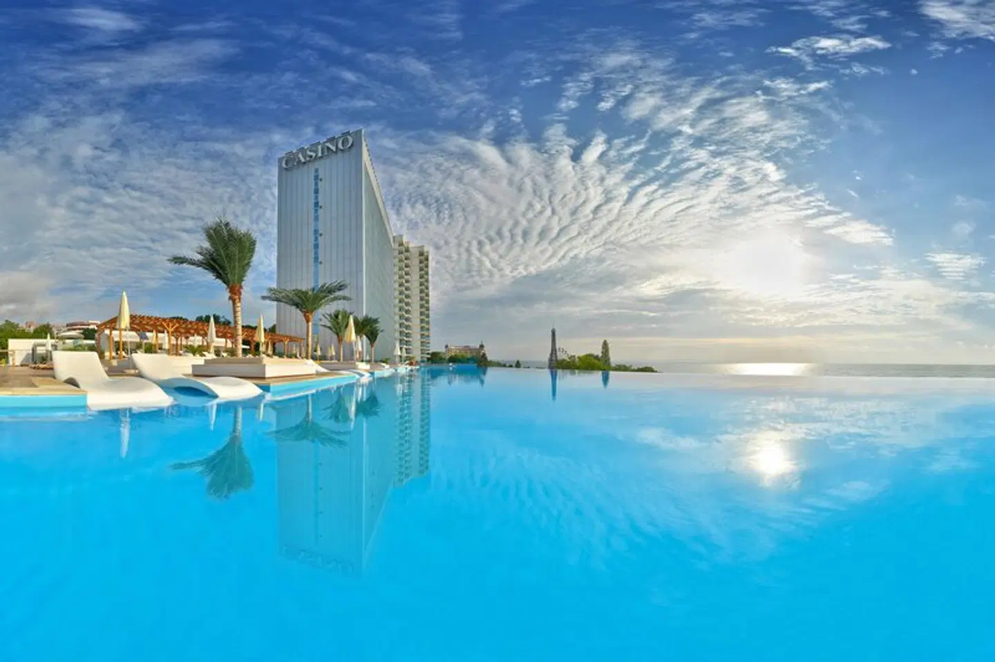 International Hotel Casino & Tower Suites INDOOR_POOL