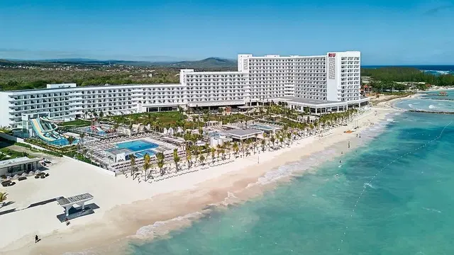 RIU Palace Aquarelle Strand