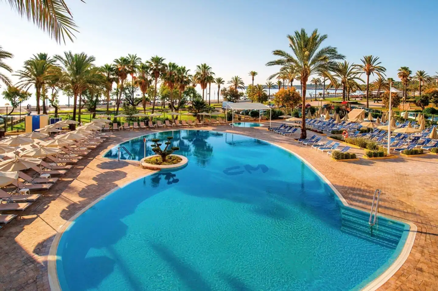 CM Castell de Mar Pool