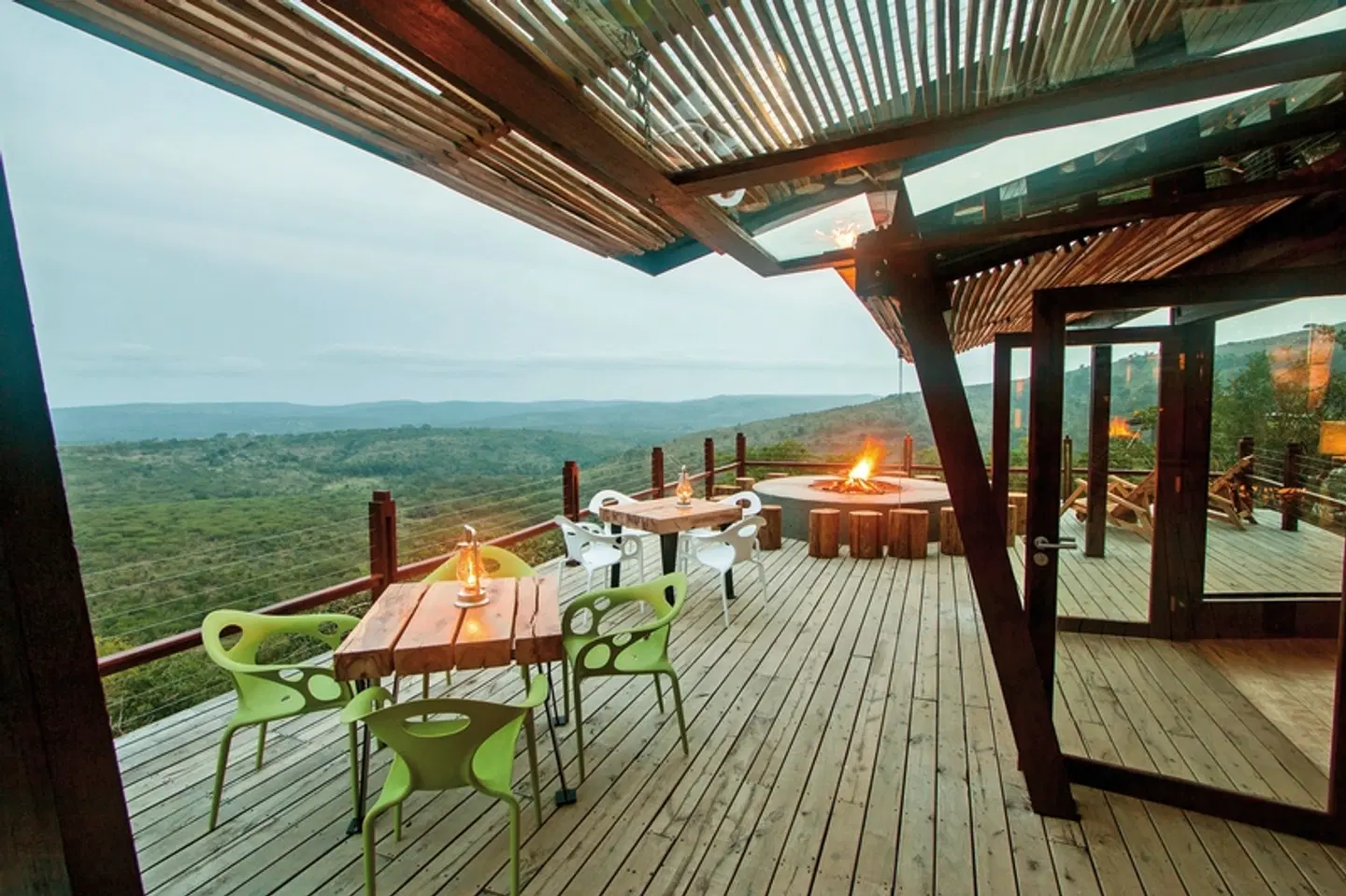 Rhino Ridge Safari Lodge Terrasse