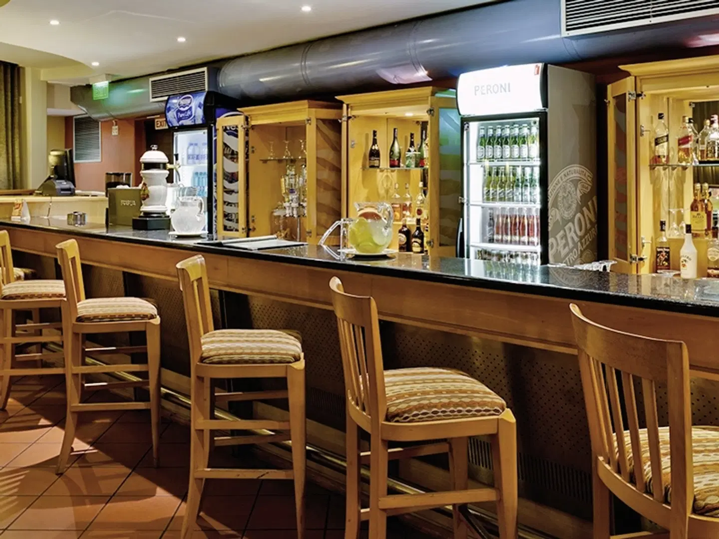 Protea Hotel by Marriott Knysna Quays Bar