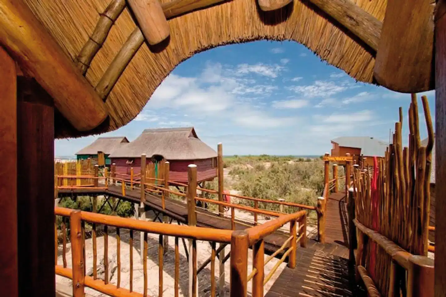 Stiltz Guest House Bar