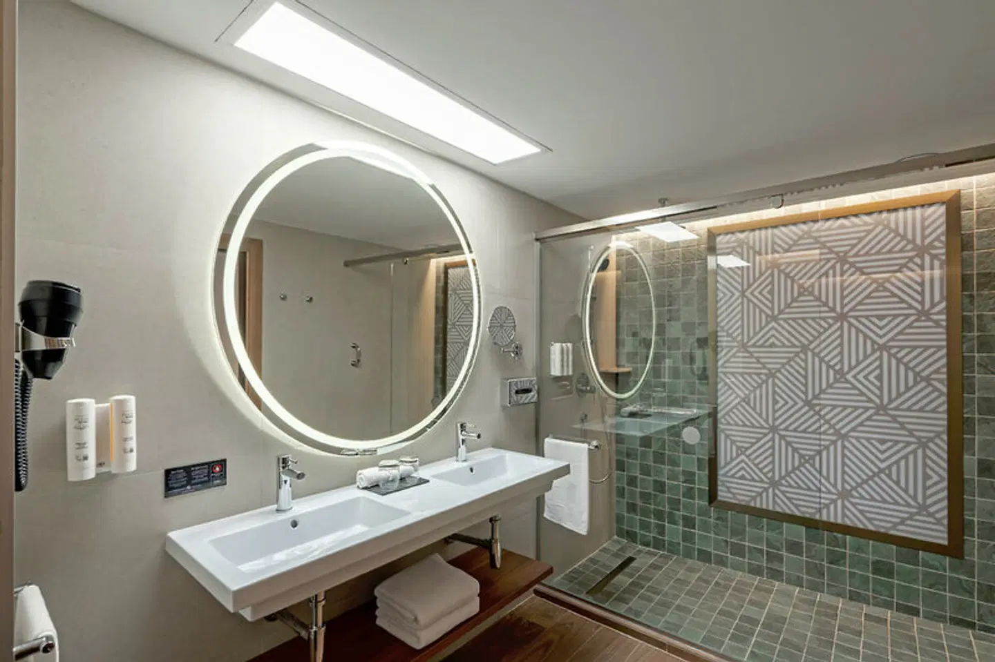 Riu Palace Phuket Badezimmer
