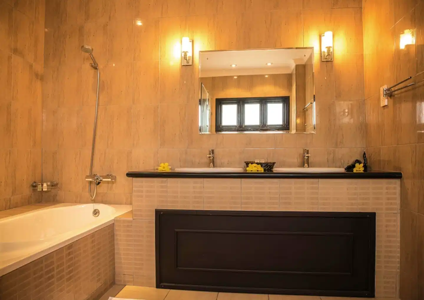 The Oasis Hotel Restaurant & Spa Badezimmer