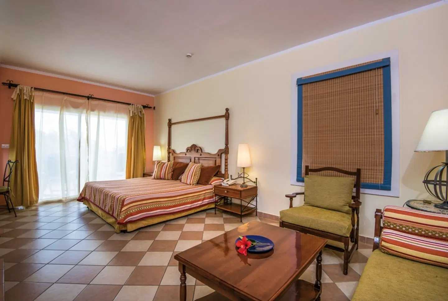 Playa Pesquero ROOM_EXAMPLE