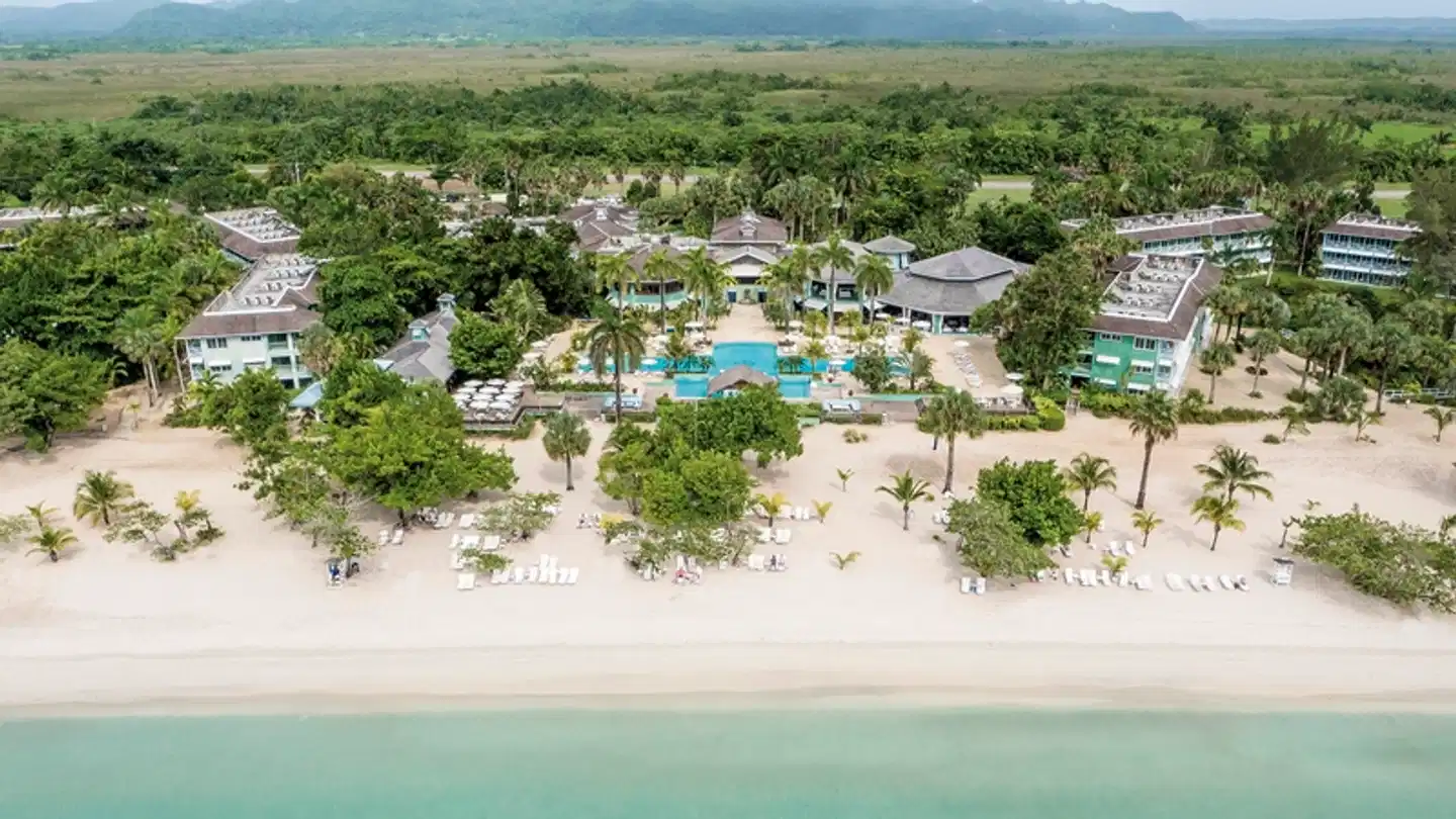 Couples Negril Aussenansicht