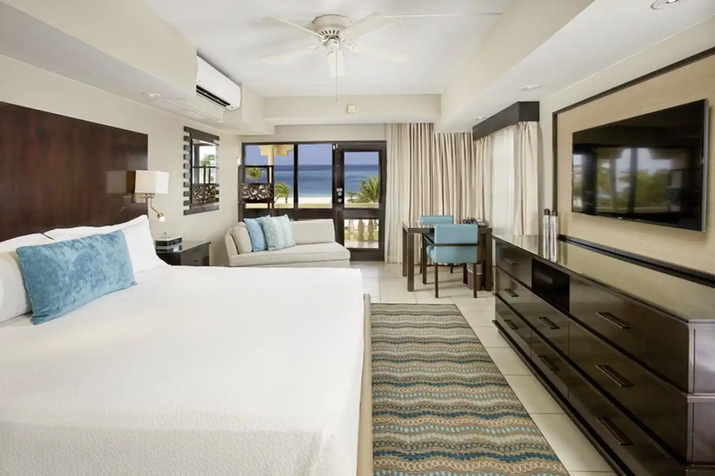 Bucuti & Tara Beach Resorts Lobby