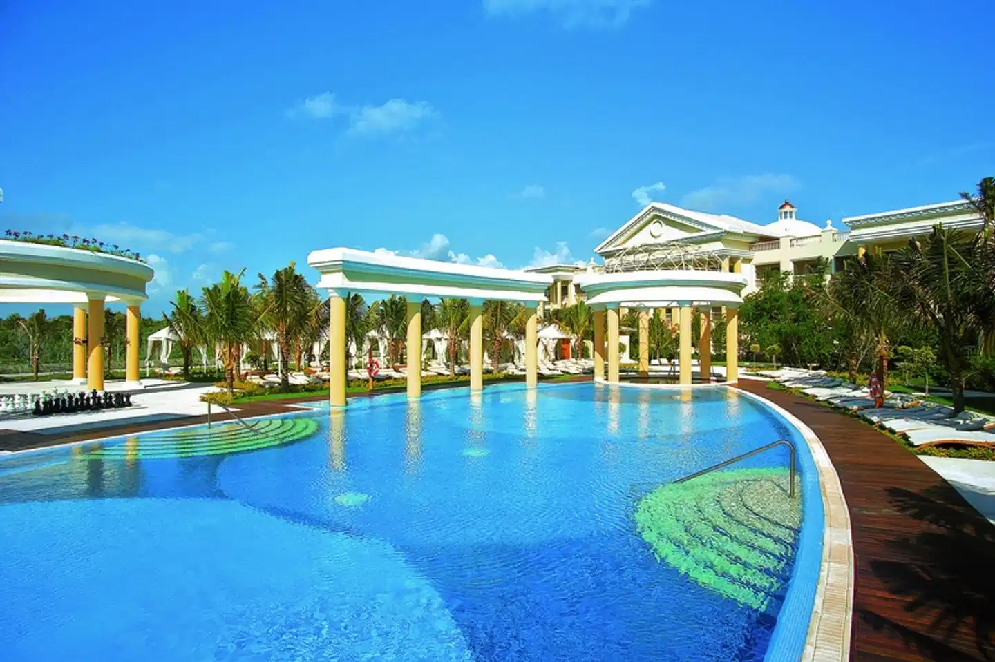 JOIA Paraíso by Iberostar Pool