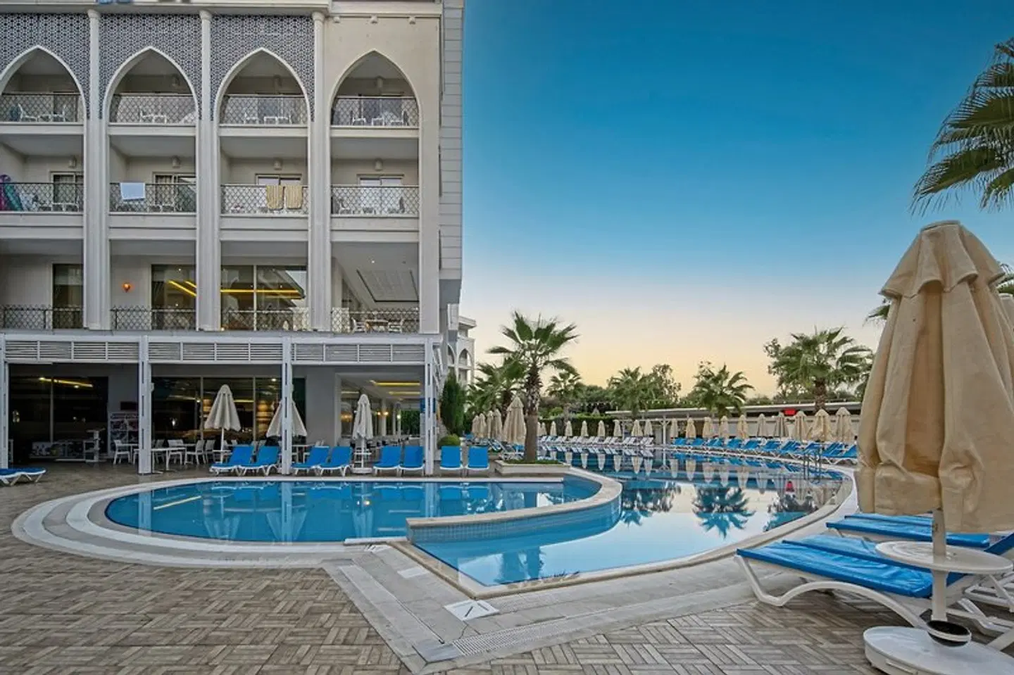 Diamond Elite Hotel & Spa OUTDOOR_POOL