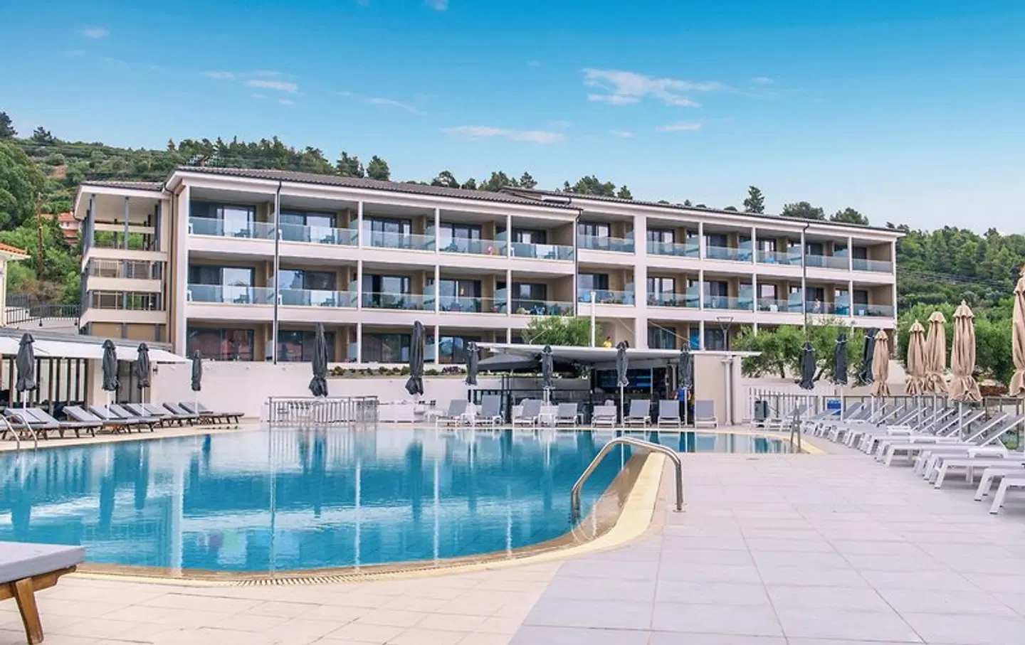 Lagomandra Beach Hotel EXTERIOR