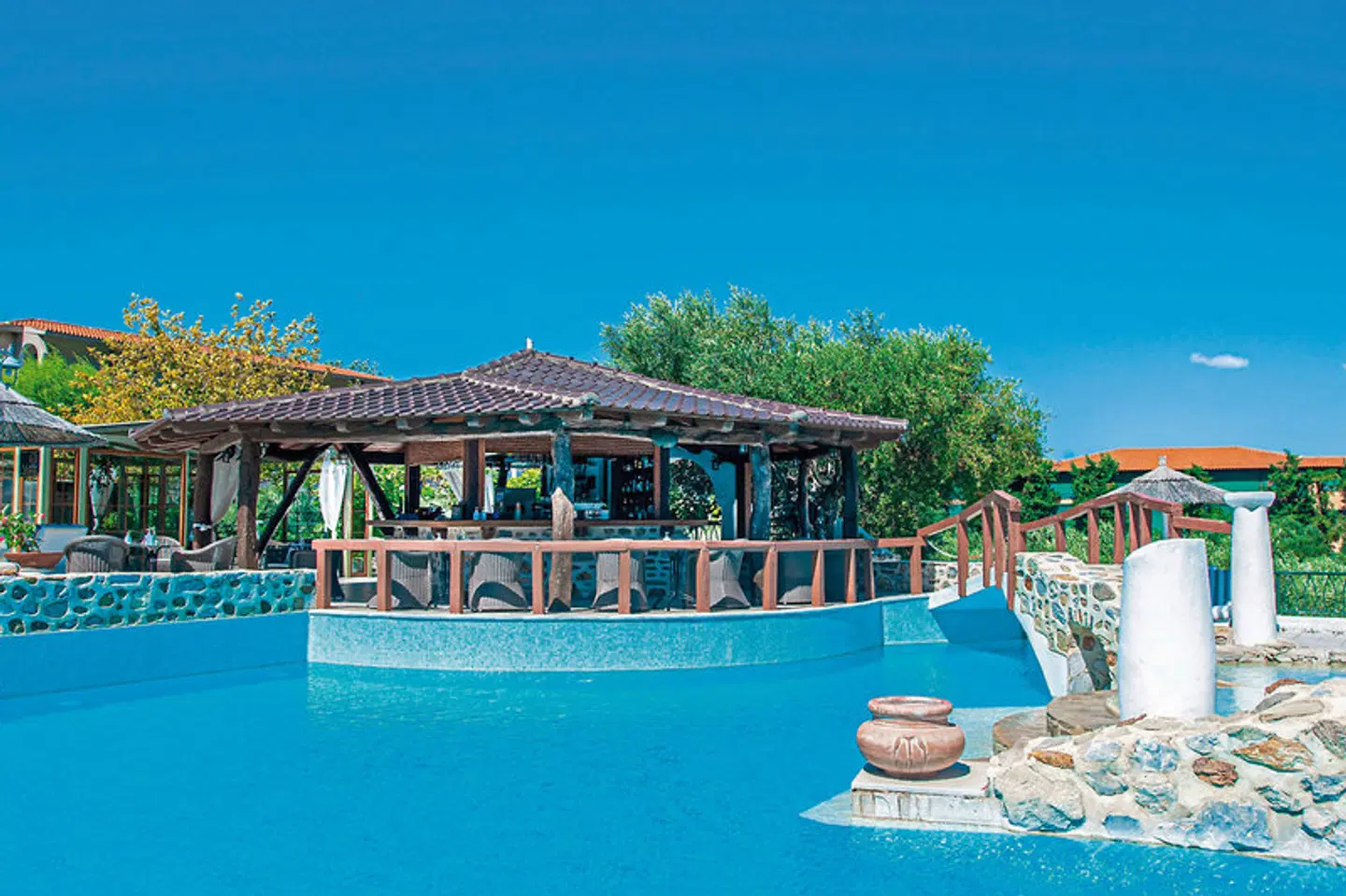 Acrotel Athena Residence OUTDOOR_POOL