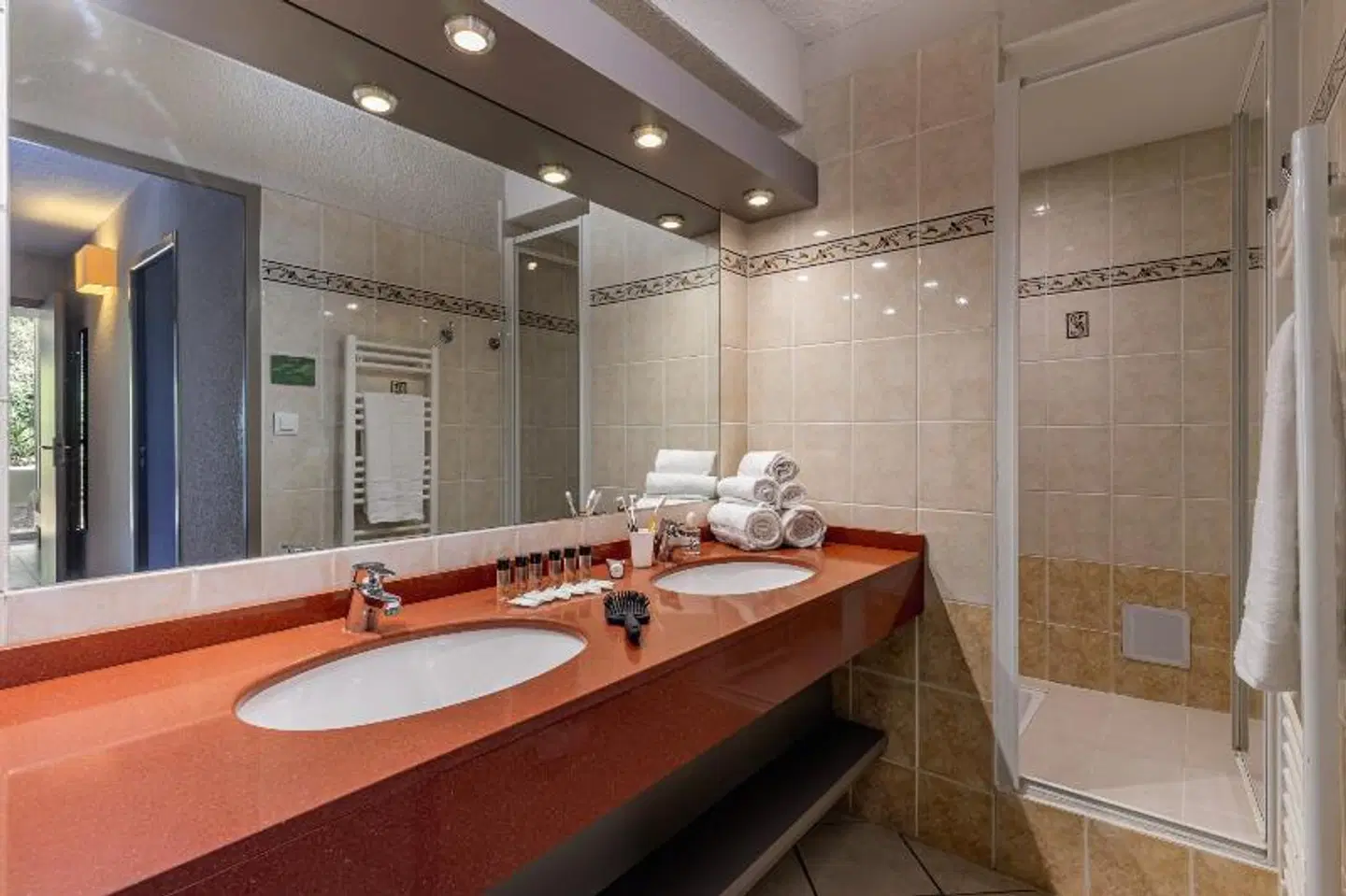 Club Belambra Riviera Beach Club Badezimmer