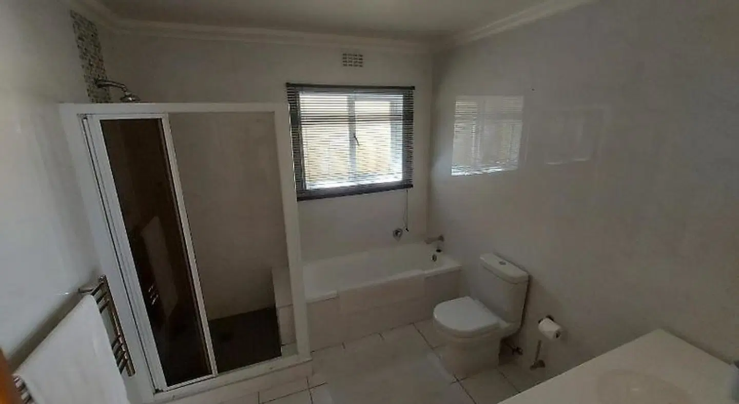 Newlands Guest House Badezimmer