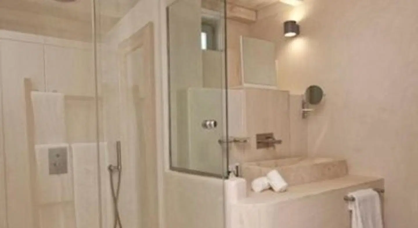 Allure Suites Badezimmer