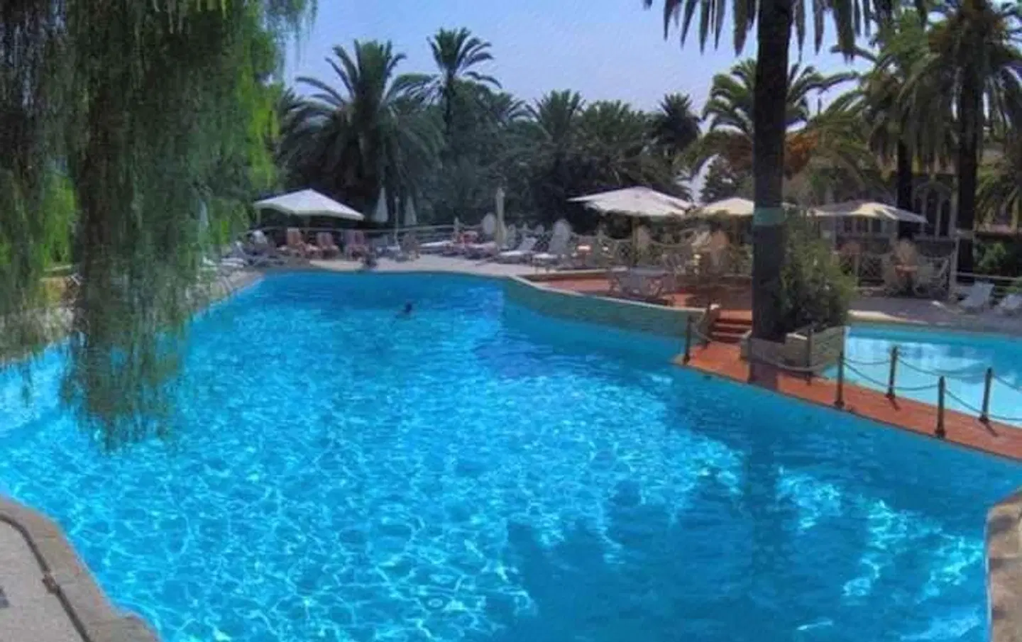 Grand Hotel De Londres OUTDOOR_POOL