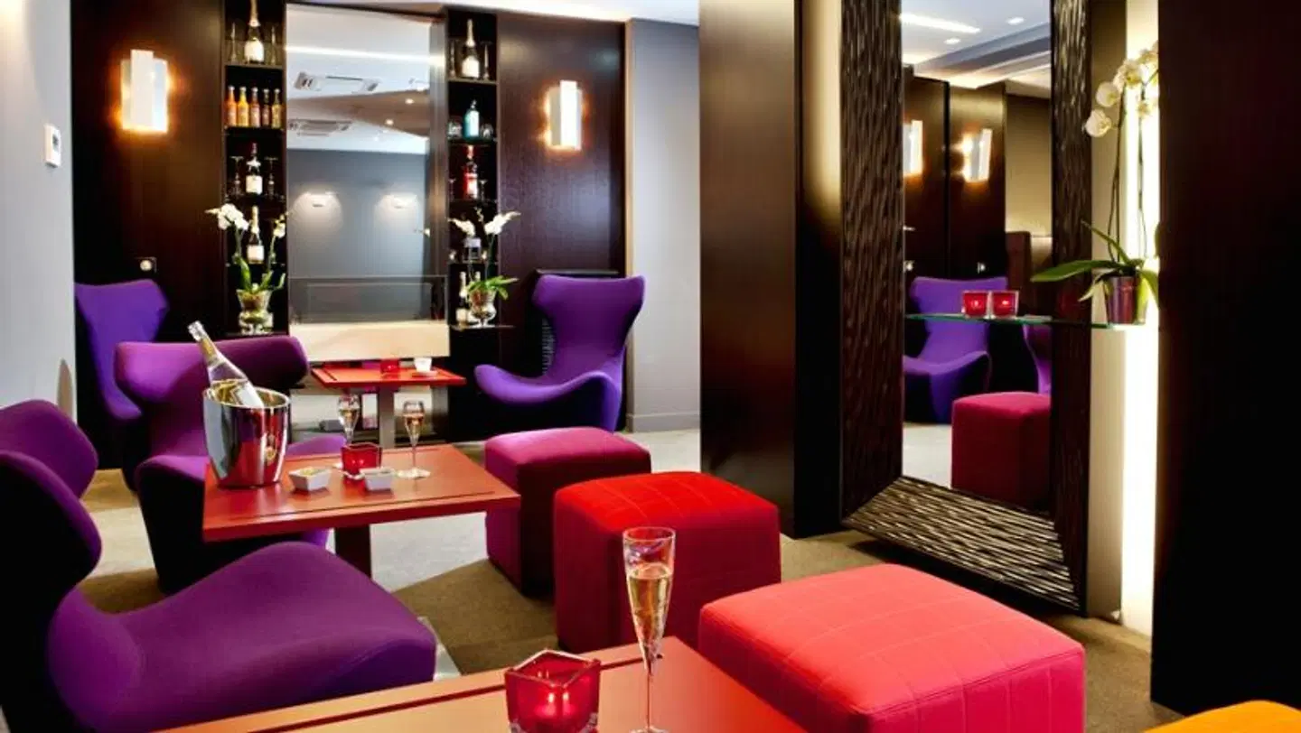 Grand Hôtel Grenoble Centre Bar