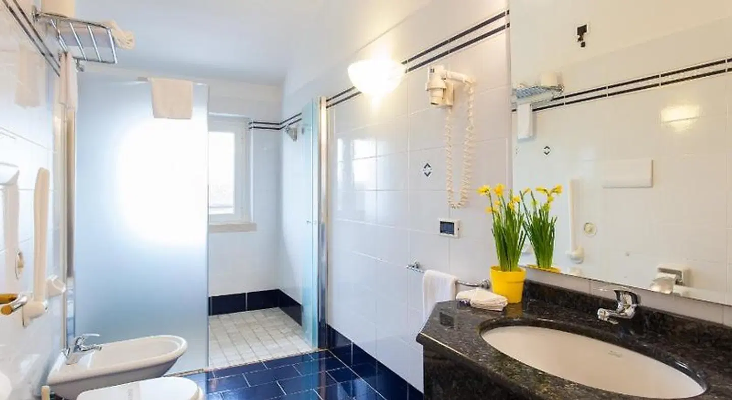 Hotel Gambara Badezimmer