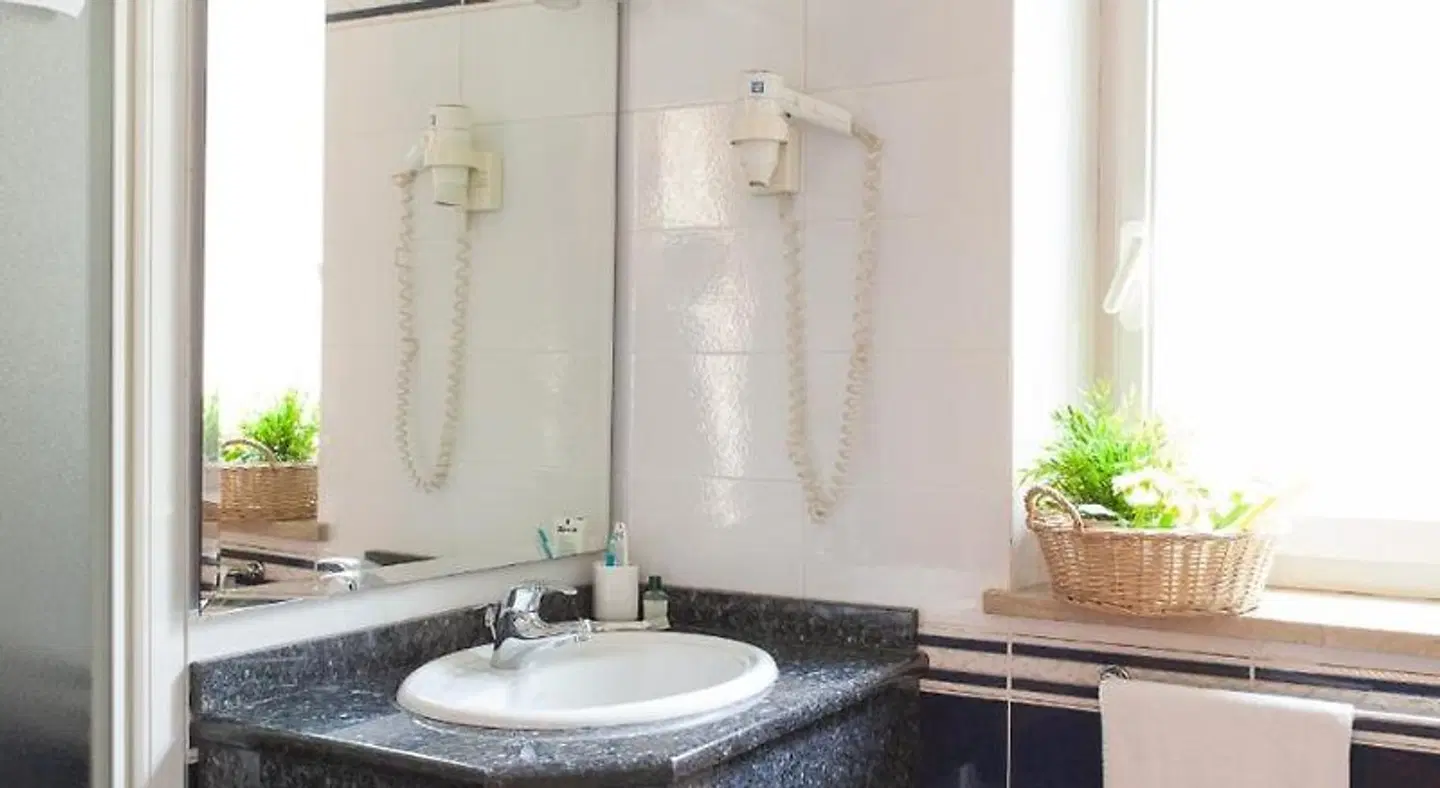 Hotel Gambara Badezimmer