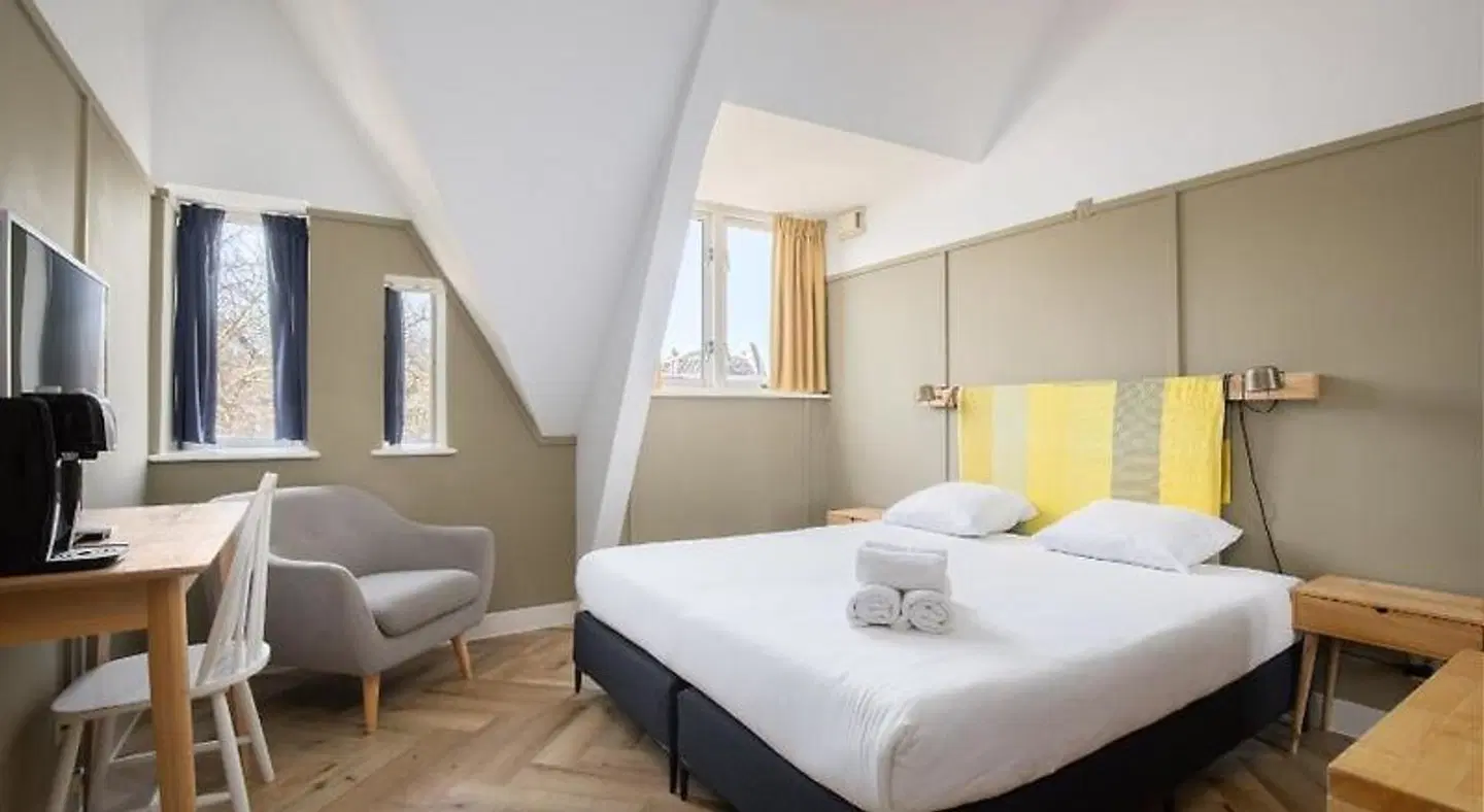 Hotel Light ROOM_EXAMPLE