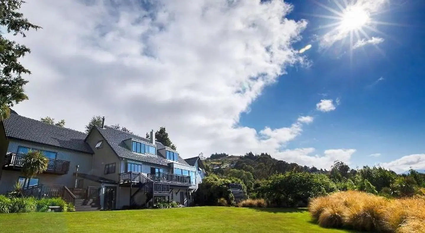 Hidden Lodge EXTERIOR