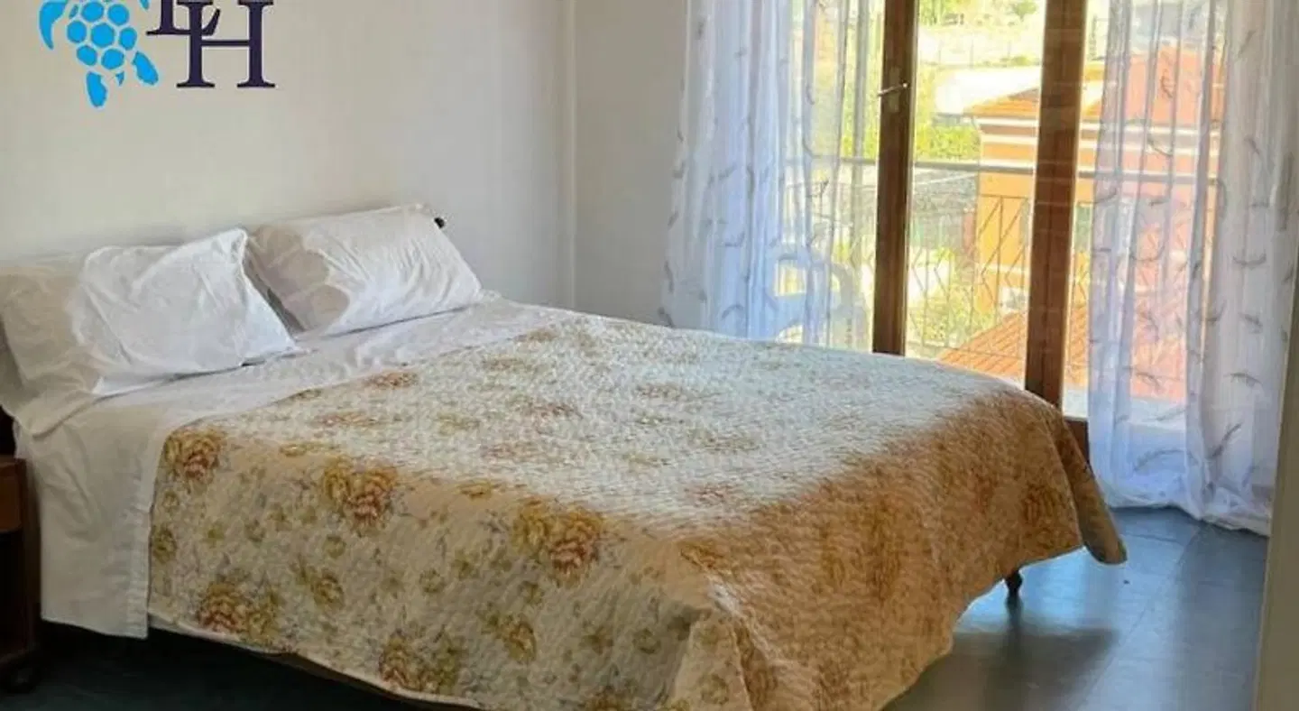 Lora ROOM_EXAMPLE