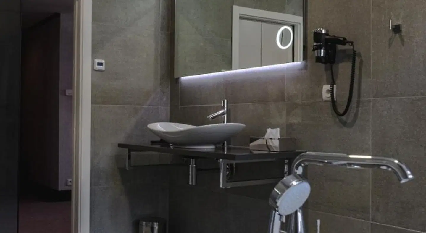 Friday Hotel Badezimmer