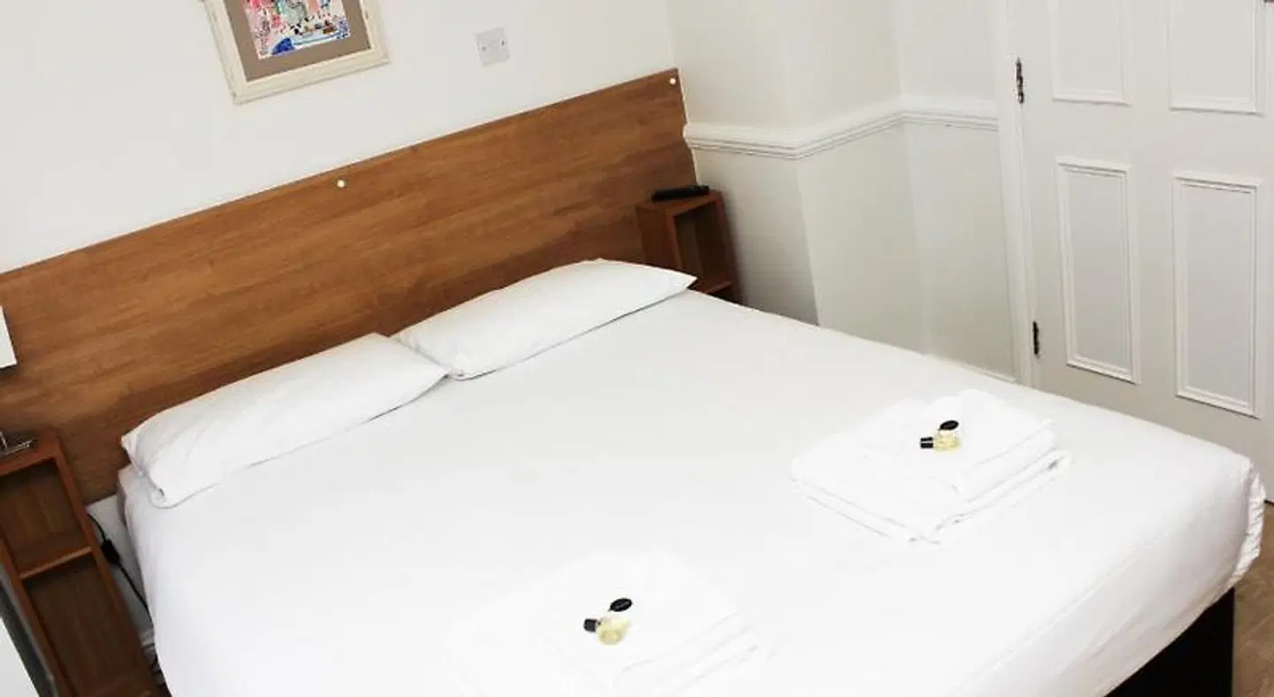 Gidea Park Hotel ROOM_EXAMPLE
