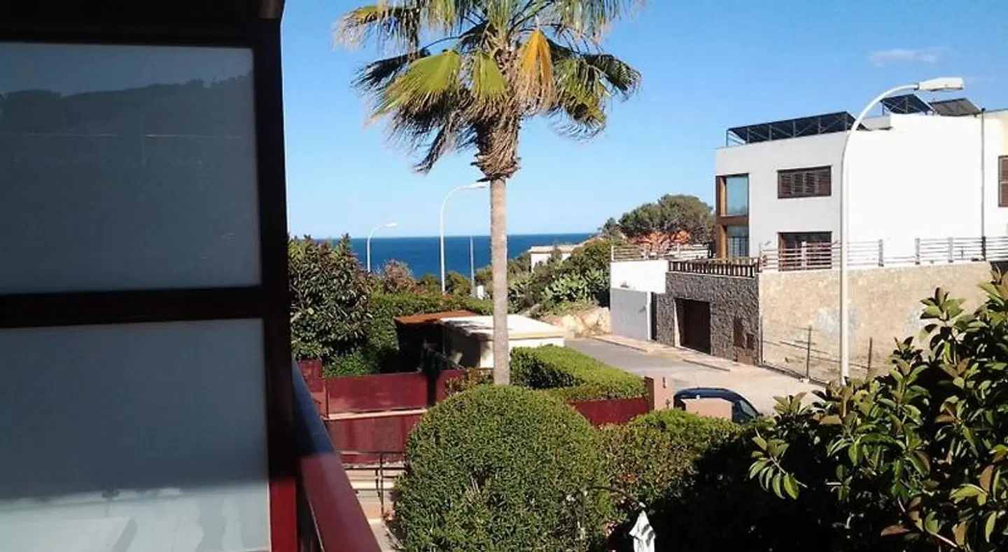 Aparthotel El Faro Garten