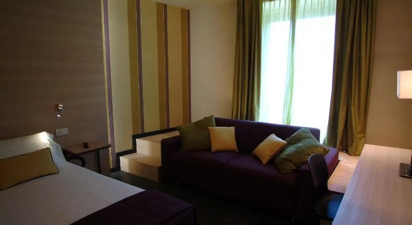 El Homs Palace Hotel ROOM_EXAMPLE