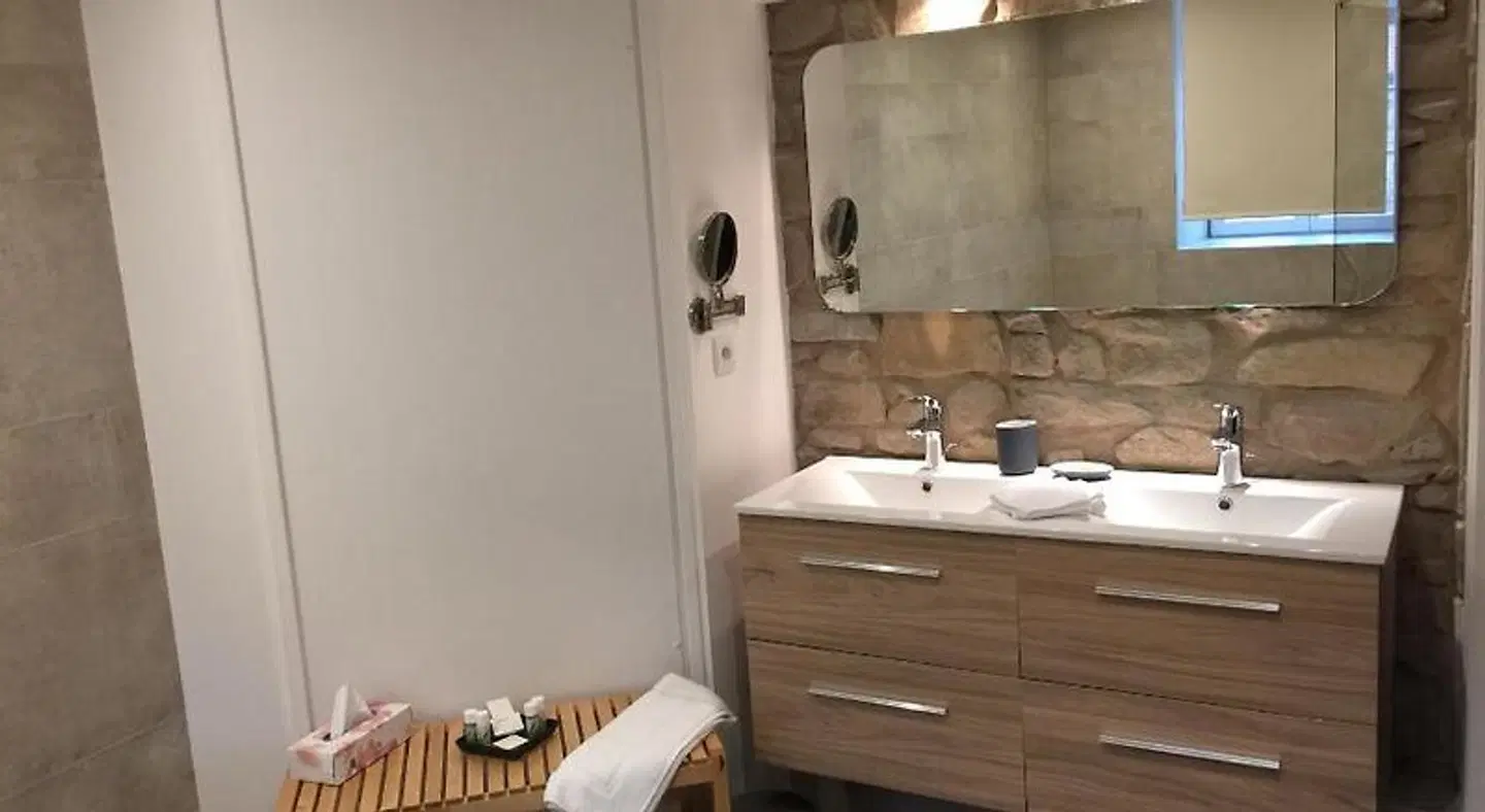 L'Ecurie Obernai Badezimmer