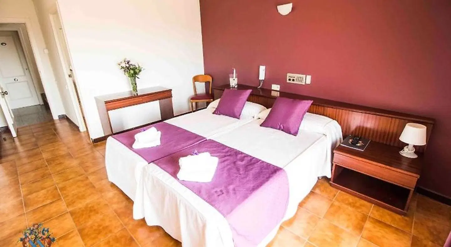 Victoria ROOM_EXAMPLE