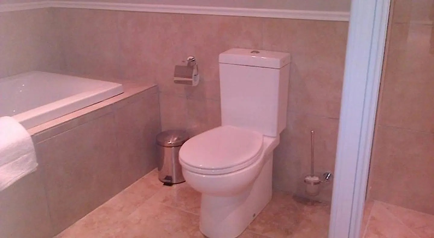 Kenjockity Self Catering Apartments Badezimmer