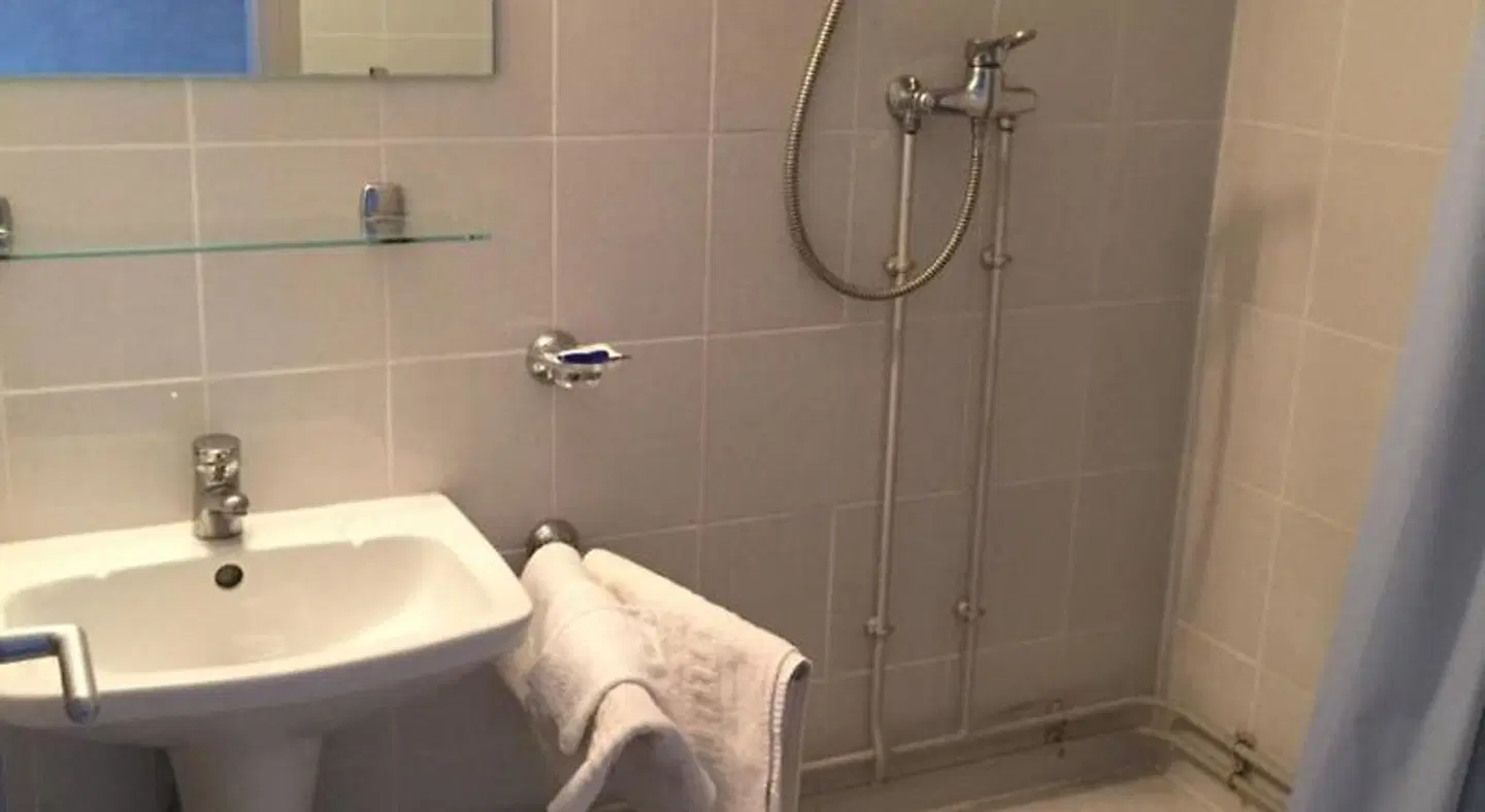 HOTEL DE LA MARE Badezimmer
