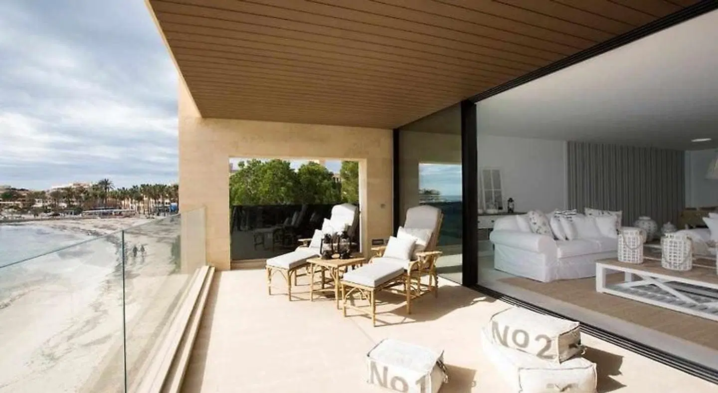 Beachfront Es Turo HEALTH_BEAUTY