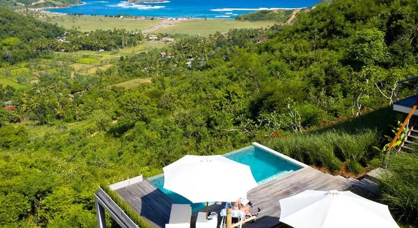 Villa Atas Pelangi OUTDOOR_POOL